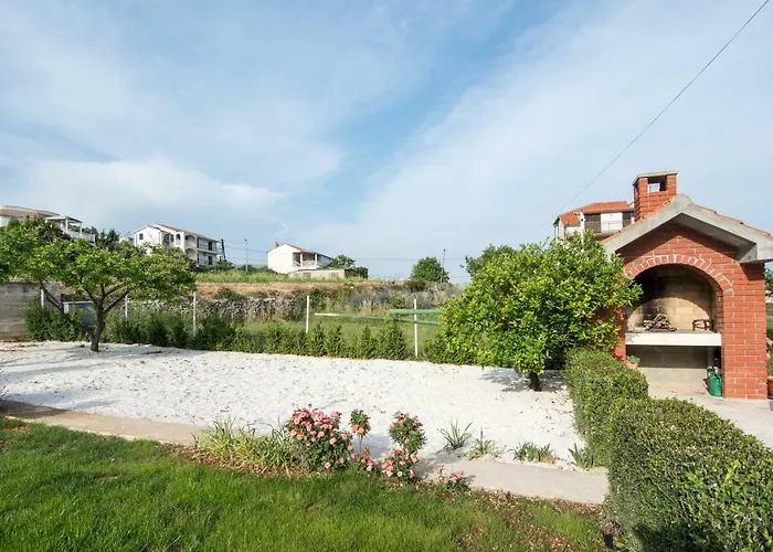 Apartments Iva