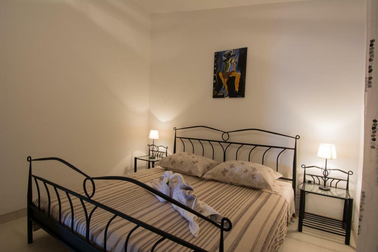 Iva Apartment *