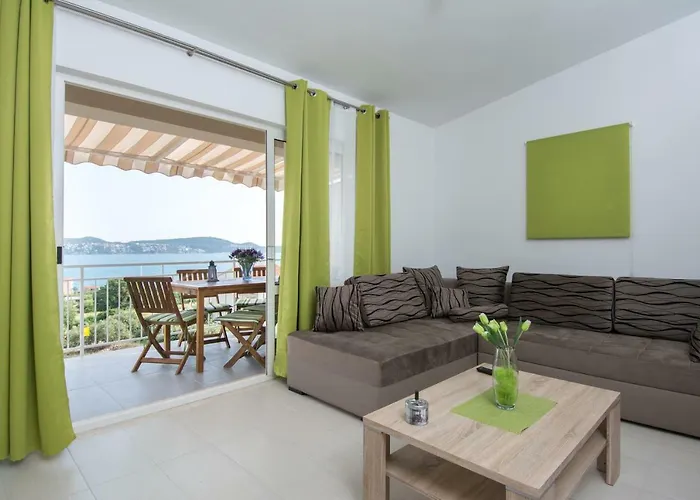 Apartments Iva