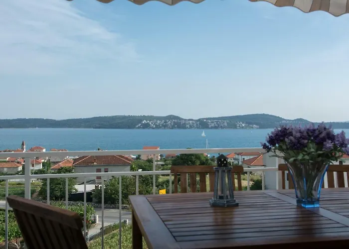 Apartments Iva